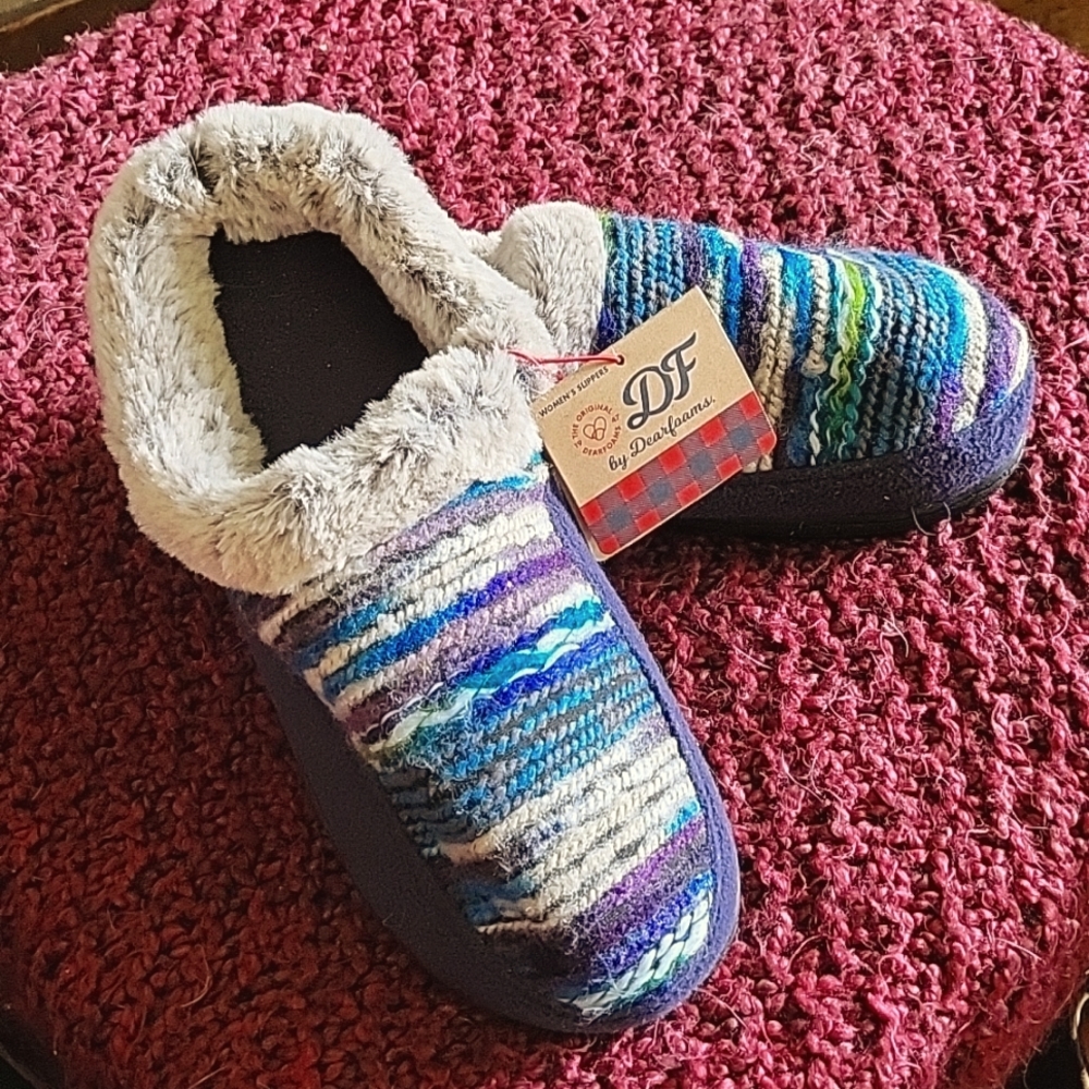 NWT DearFoam Women's Slippers